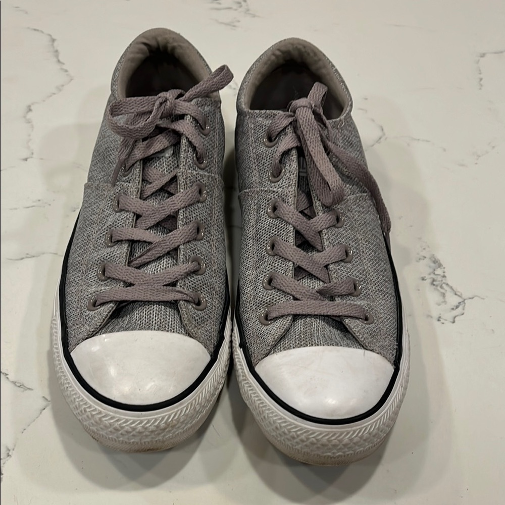 Back2School Women’s Converse All Star Madison OX Sneakers Size:10